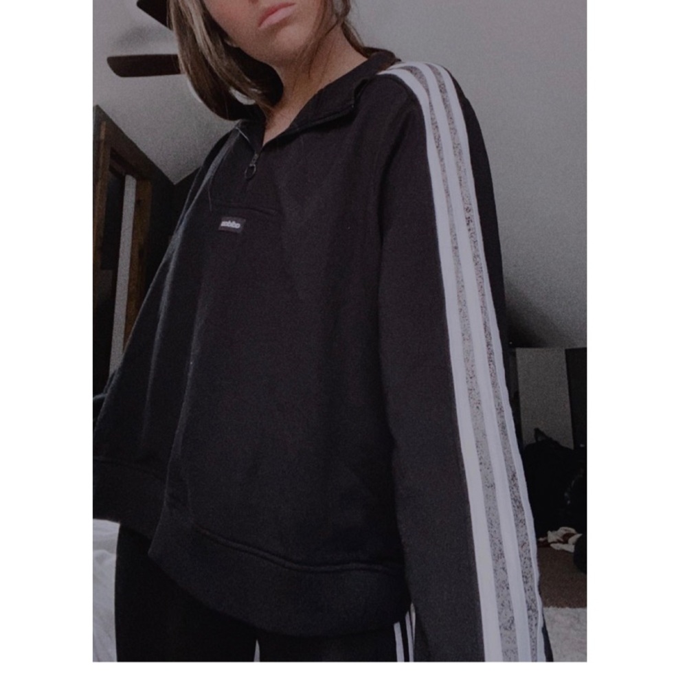 Adidas pullover
